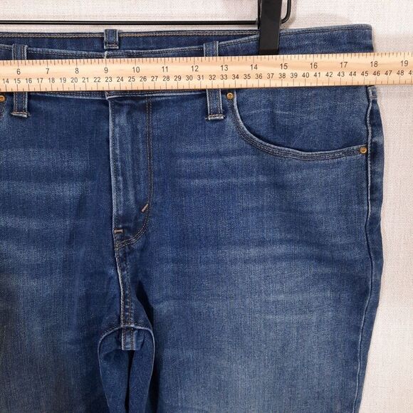 Levi’s Boyfriend Jeans Size W31 X L26 Hypersoft Mid Rise Tapered Leg Medium Wash - Picture 9 of 15